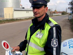 Засилено полицейско присъствие по пътя до морето 