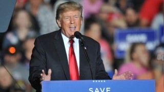 Бившият президент на Съединените щати Доналд Тръмп заяви на митинг