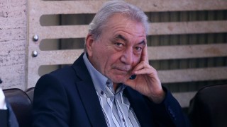 БСП и ПП ДБ сблъскаха концепции за управлението на Комисията за