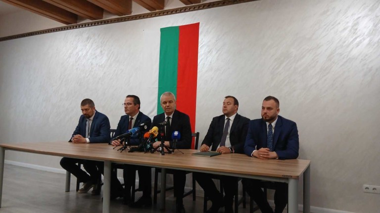 "Възраждане" прегръща левите избиратели и застава зад смяната на ВСС и Сарафов