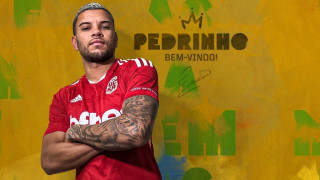 25 годишният офанзивен халф Педриньо е най новото попълнение в селекцията на
