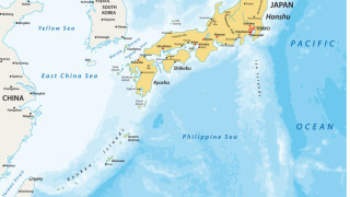 Руски военни кораби потеглиха в понеделник за да участват в