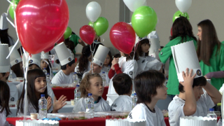 Над 100 деца готвиха заедно здравословни манджи