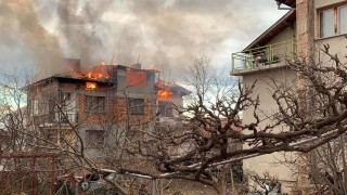 Пожар обгази жена в Пловдив