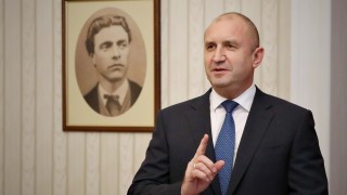 Президентът Румен Радев насрочи парламентарни избори за 2 октомври 2022