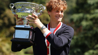 Италианският тенисист Яник Синер направи обичайната фотосесия за шампиона от