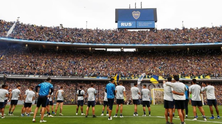 В Аржентина празнуват: Футболът се завръща!
