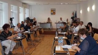 Общинският съвет ОбС в Мездра върна за преработка и внасяне