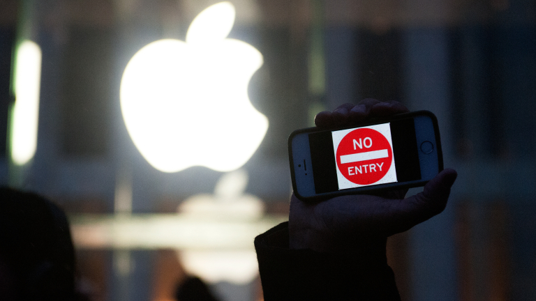 Прокуратурата във Франция започна разследване срещу американската компания Епъл, съобщават