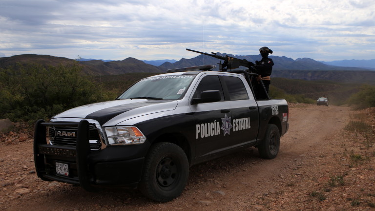 Откриха човешки останки на най-малко 50 души в масов гроб в Мексико