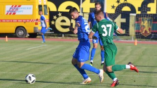 Славиша Стоянович тръгна с победа начело на Левски