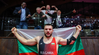 Националът ни по борба от класическия стил Кирил Милов