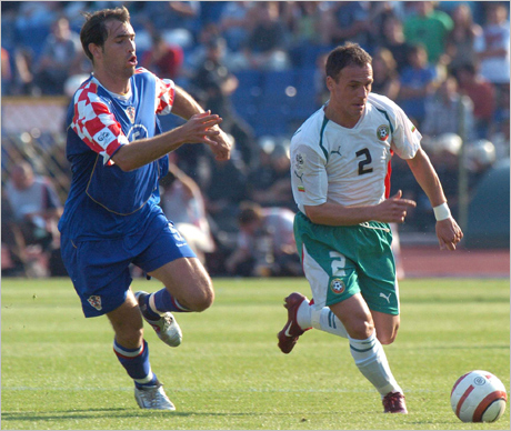 Хърватите искали да купят мача с България, твърди Стоичков