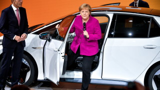Канцлерът на Германия Ангела Меркел обеща да подкрепи жизненоважния за