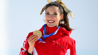 Златен медал и тежка загуба: емоционалният ден на Айлин Гу на олимпиадата в Милано-Кортина