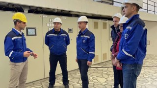 Министърът на енергетиката Росен Христов и изпълнителният директор на НЕК