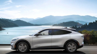 Кросоувърът серийно производство Ford Mustang Mach E е обявен за електрическия