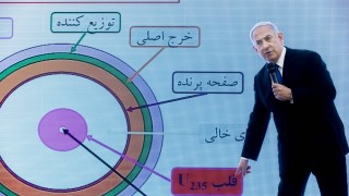 Военният министър на Иран Амир Хатами отговори със заплаха на