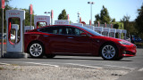 Tesla отваря зарядните си станции и за други електромобили
