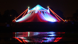 Цирк "Балкански" показва уникална дресура на хищници