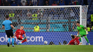 За първи път Италия вкара 3 гола в един мач на европейско 
