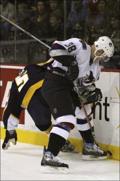 Нешвил сложи шестица на Ванкувър Канакс