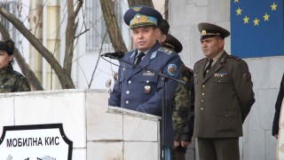 Български свързочници се върнаха от Афганистан
