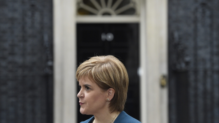 Стърджън: Ако спечелим изборите в Шотландия, Мей да гарантира референдум за независимост