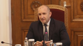 Българският парламент в момента е много по интересно място от консултациите