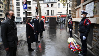 Париж отбелязва 5 г от най кръвопролитните терористични атаки в