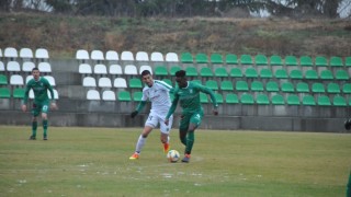 Берое победи Нефтохимик с 2 0 в контролна среща играна в