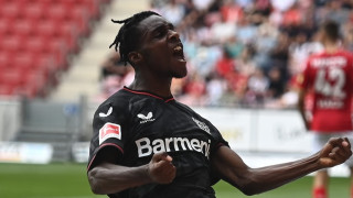 Манчестър Юнайтед вече преговаря за привличането на защитника на Байер