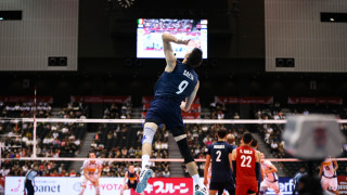 Американската федерация по волейбол призова клубовете по света в които