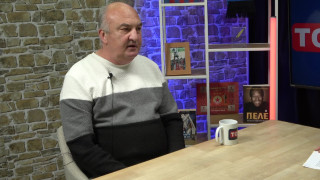 Бившият футболен рефер и настоящ инструктор и лектор на съдии Детелин Баялцалиев коментира