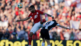 Евандро е с пукната костица на лявата ръка Нападателят на