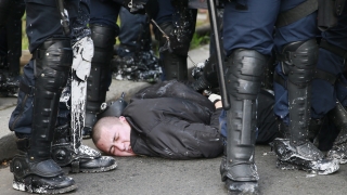 130 души арестувани при протести в цяла Франция