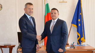 пое управлението на Министерството на транспорта информационните технологии и съобщенията