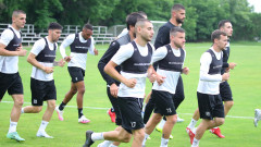 29 футболисти заминаха на подготовка със Славия в Банско