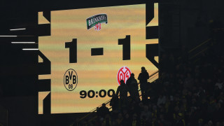 Отборът на Борусия Дортмунд завърши годината с пореден разочароващ резултат Воденият