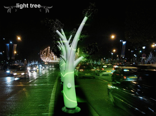 Светещо дърво заменя уличните лампи