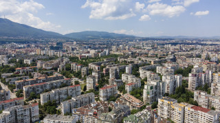 Четвърто поред тримесечие сделките с имоти в България намаляват Доказателство утвърждаващо