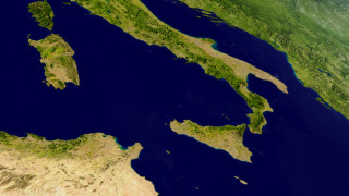 Спасителните екипи подновиха издирването на шестима изчезнали включително британския технологичен