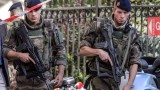  Автомобил се вряза в група бойци край Париж 