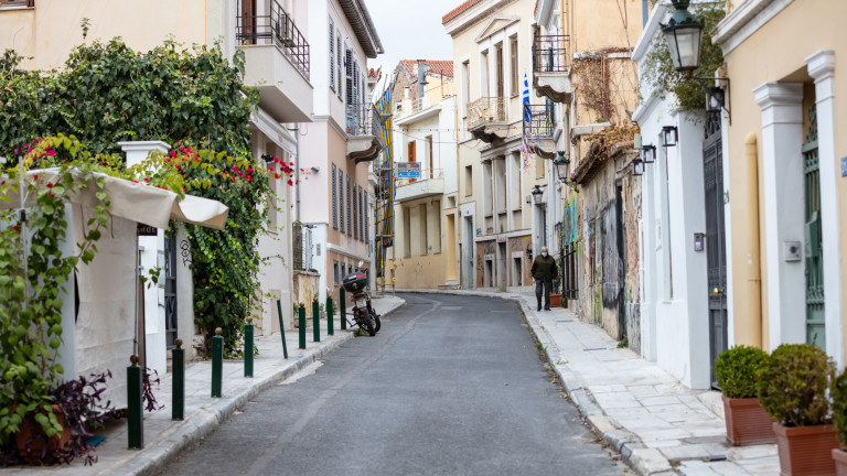 Εν μέσω της στεγαστικής κρίσης στην Ελλάδα, ένα στα επτά σπίτια είναι ακατοίκητο