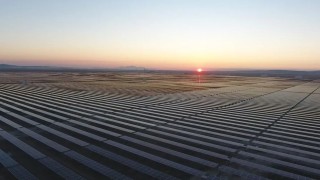 Турция планира да добива половината от електроенергията си от ВЕИ догодина