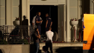 Собствениците на сватбения салон чийто покрив се срути по време