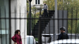 Бомбена заплаха затвори площад във Варшава