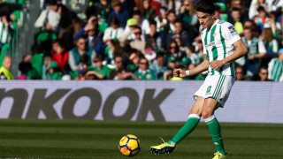 Защитникът на Бетис Марк Бартра ще претърпи операция заради контузия