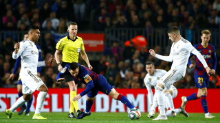 В Испания: Барселона срещу Реал (Мадрид) на 24 октомври, от 17:00 часа