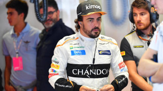 Световният шампион във Формула 1 Фернандо Алонсо оцеля след инцидент